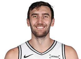 Luke Kornet Headshot