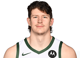 Liam Robbins Headshot